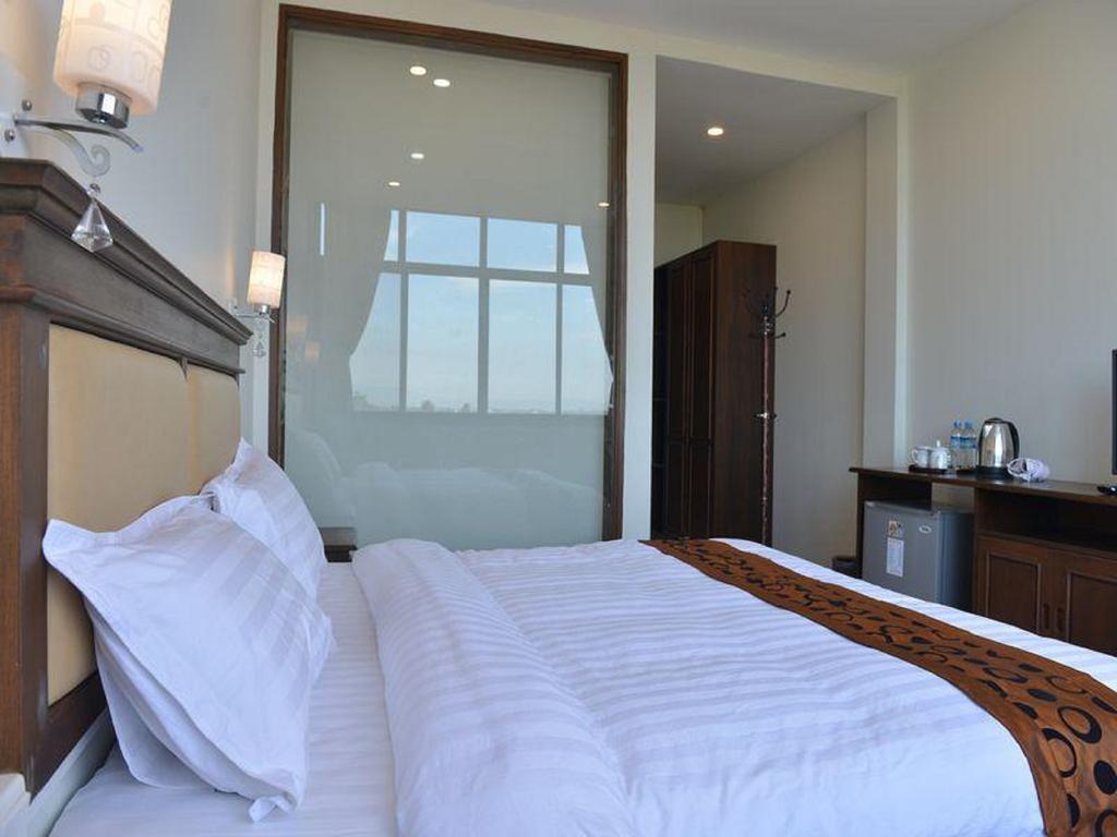 Hotel Myitkyinā מראה חיצוני תמונה