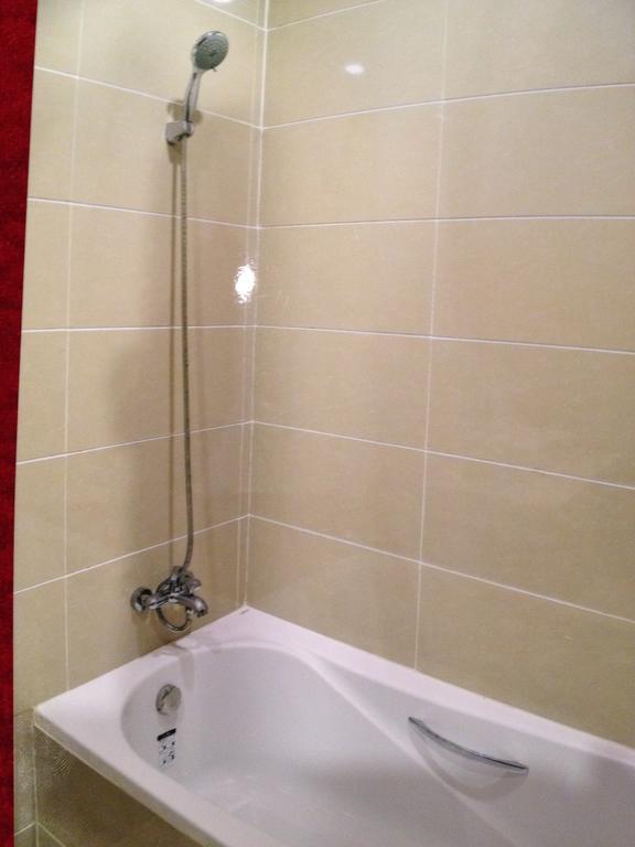 Hotel Myitkyinā מראה חיצוני תמונה
